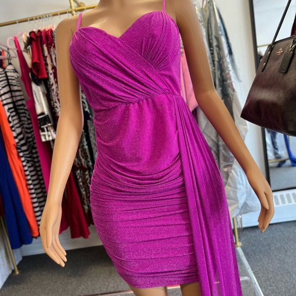 New Dress - Picture 2 of 6